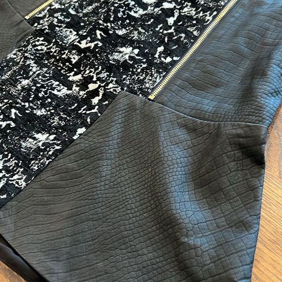 W118 by Walter Baker Cindy skirt faux black crock and tweed - Picture 4 of 11